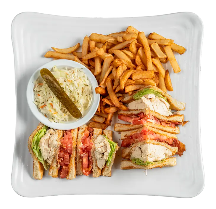 Club sandwich avec frites
